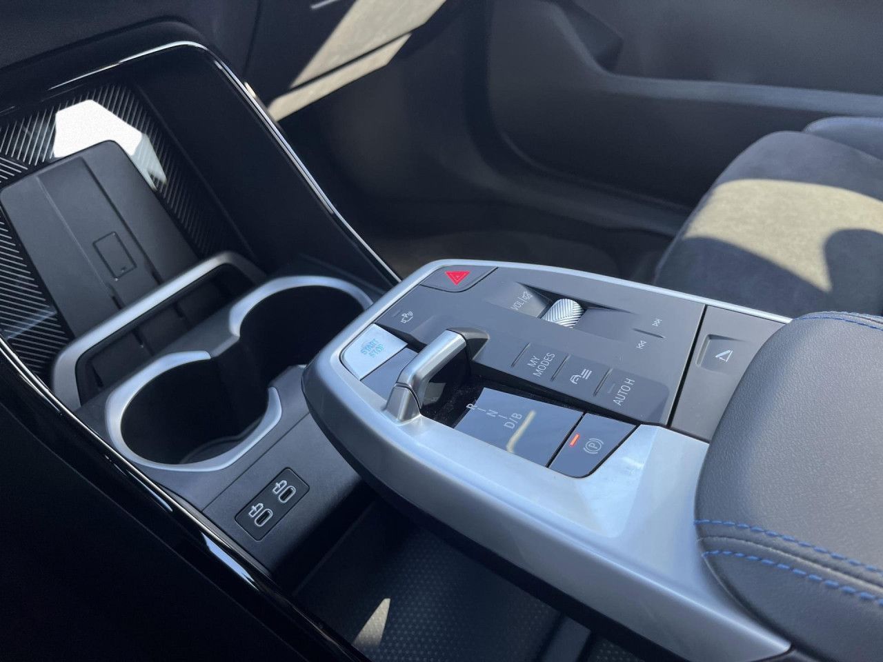BMW iX2 - Bild 14