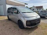 Hyundai Staria 2.2 CRDi Signature +WKR +AHK abnehmbar