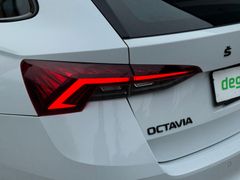 SKODA Octavia Combi RS 2.0 TDI DSG 4x4