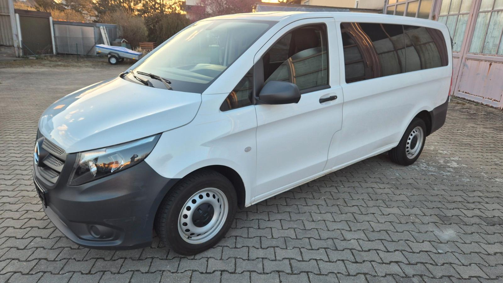 Mercedes-Benz Vito Tourer BEHINDERTENGERECHT für Rollstuhlfah.