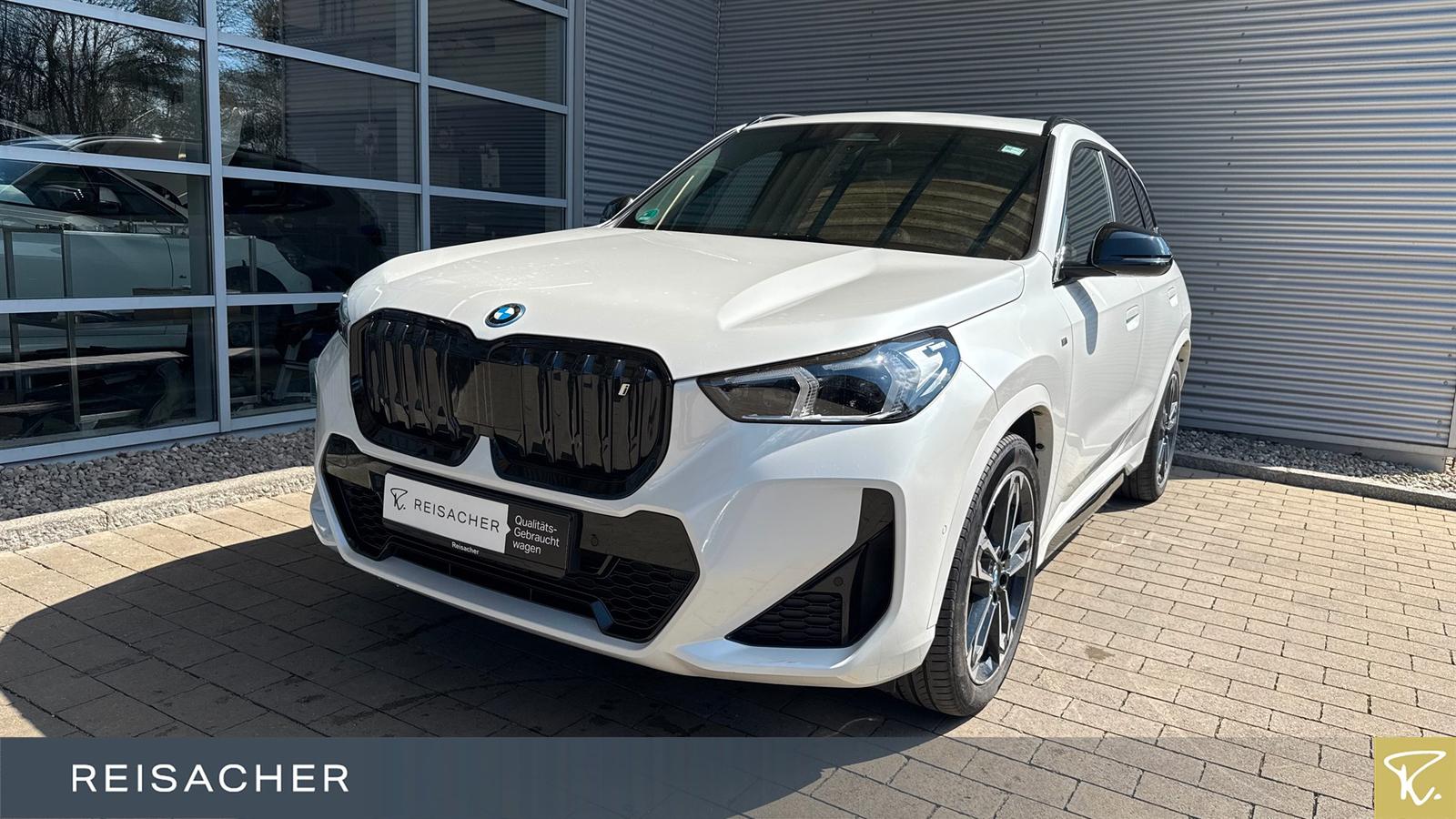 BMW IX1 A XDRIVE30 M-Sport,Pano,AHK,DA+,RFK,HiFi
