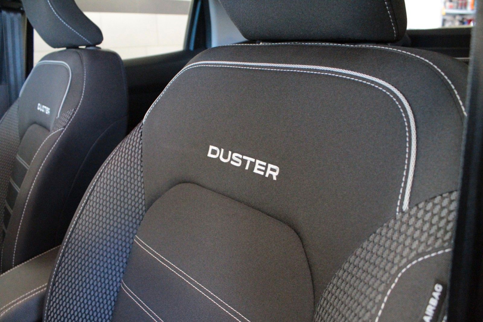 Fahrzeugabbildung Dacia Duster TCe 100 ECO-G Journey  LPG / Benzin