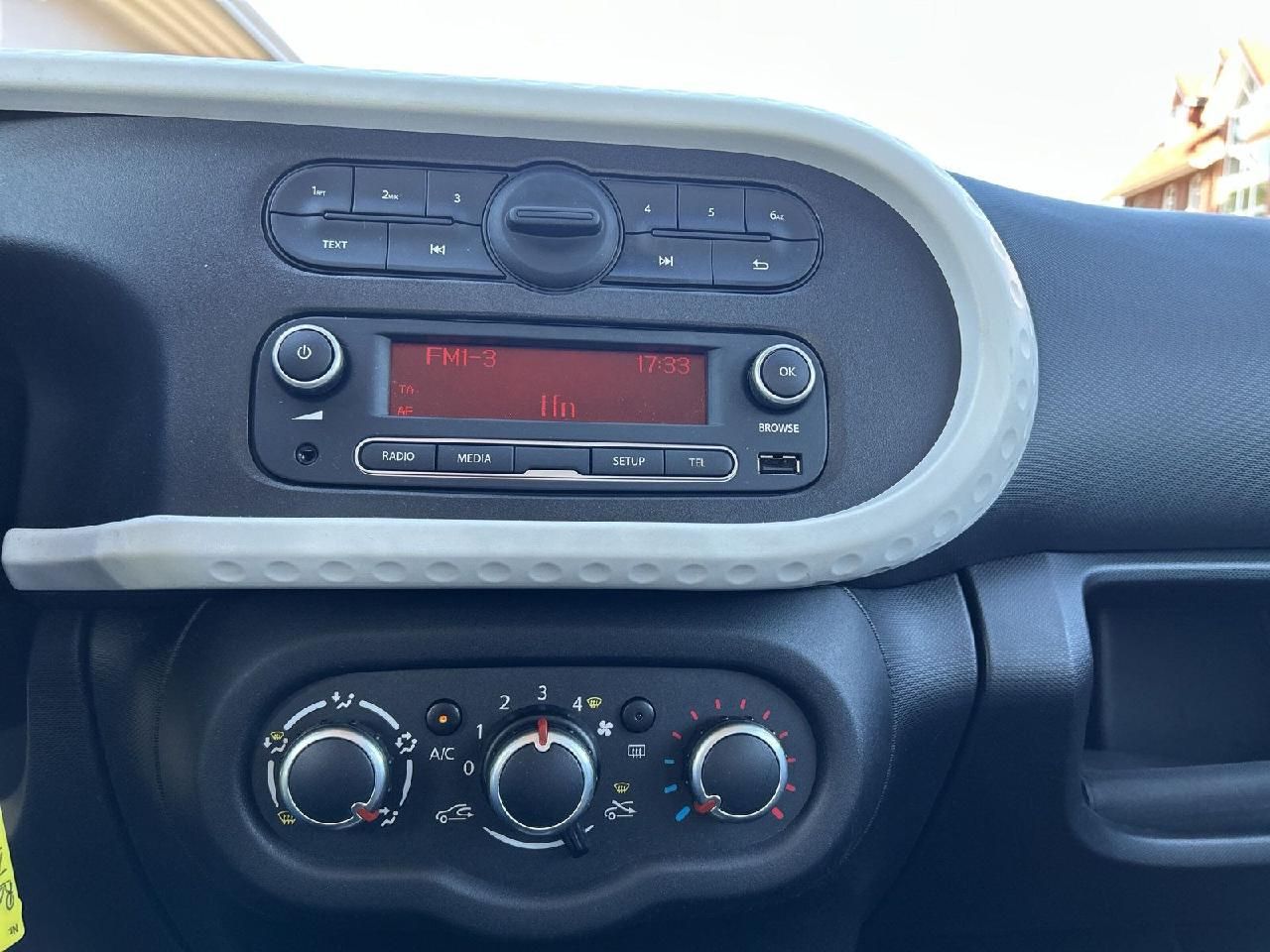 Fahrzeugabbildung Renault Twingo Expression