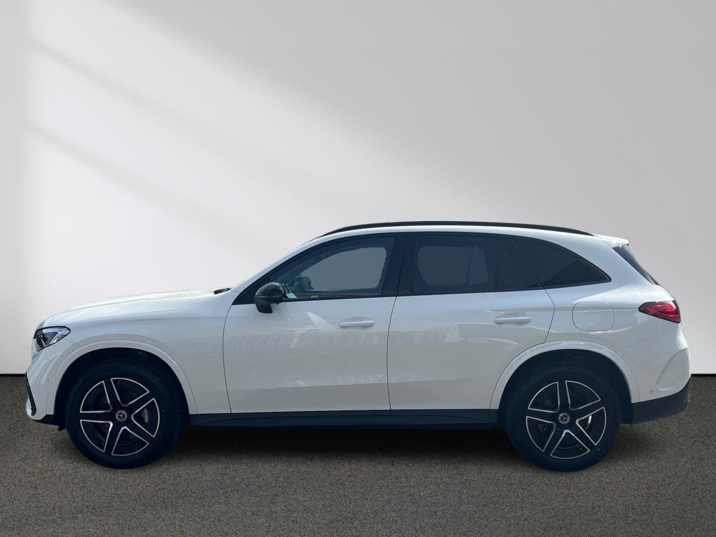 Mercedes-Benz GLC 300 e 4M AMG Line Night Panorama 360°K AHK imagem 2