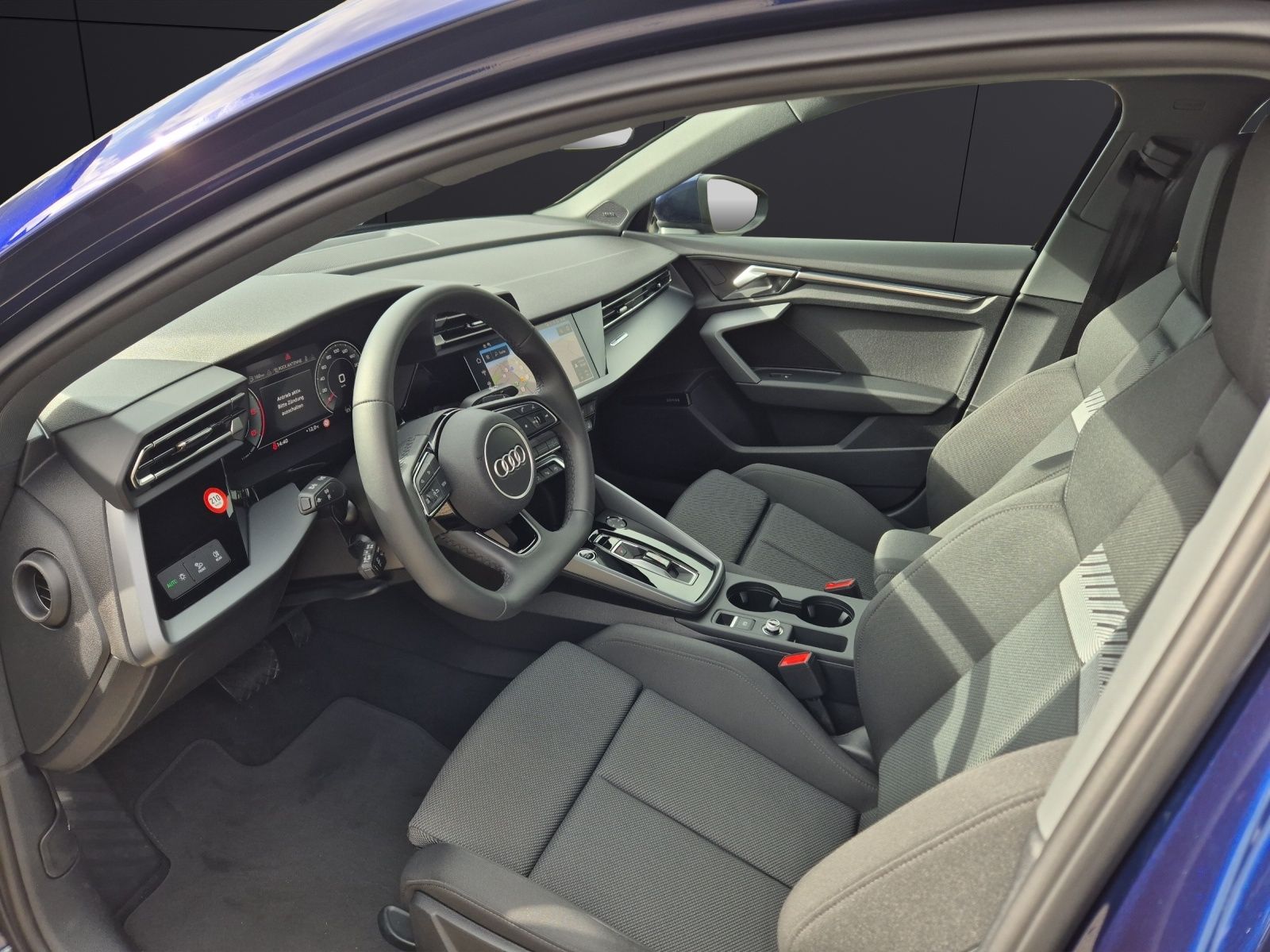 Fahrzeugabbildung Audi A3 Limousine 35 TDI S-line S tronic Standhzg LED