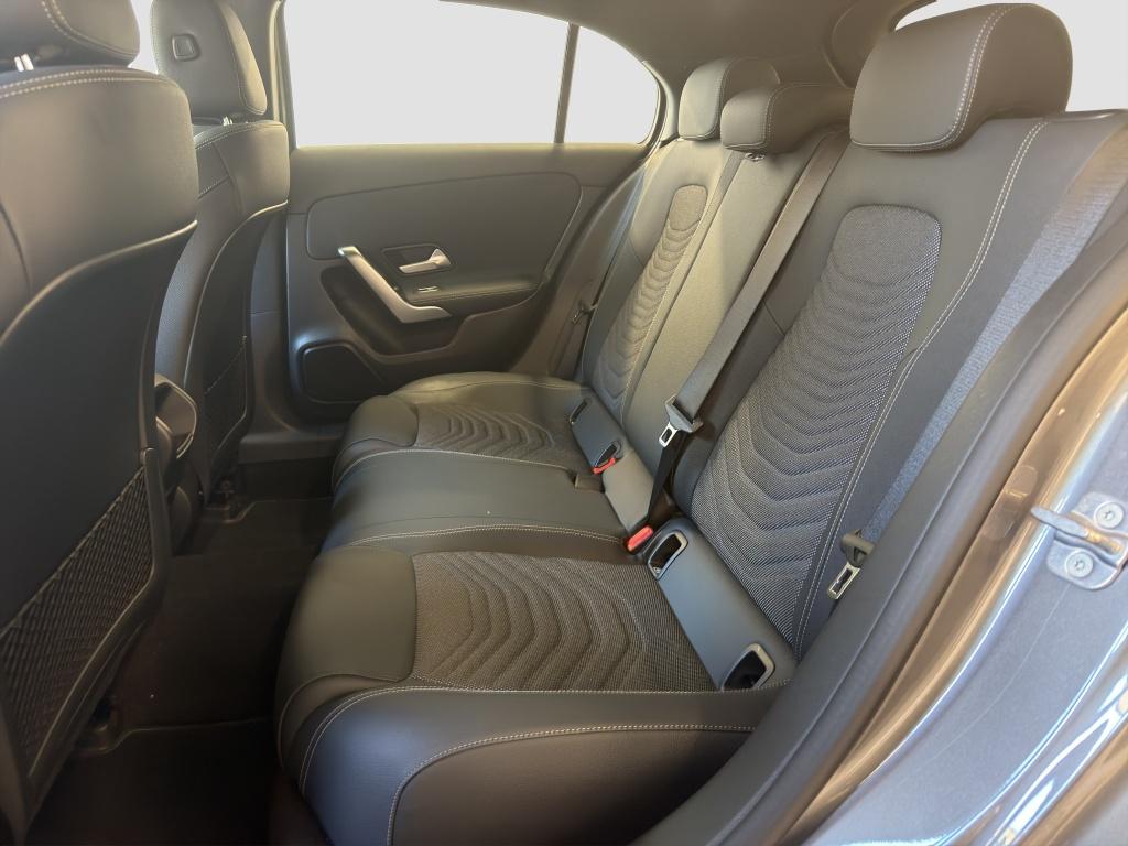 Mercedes-Benz A 250 e Kompaktlimousine mit EQ Hybrid Technolog