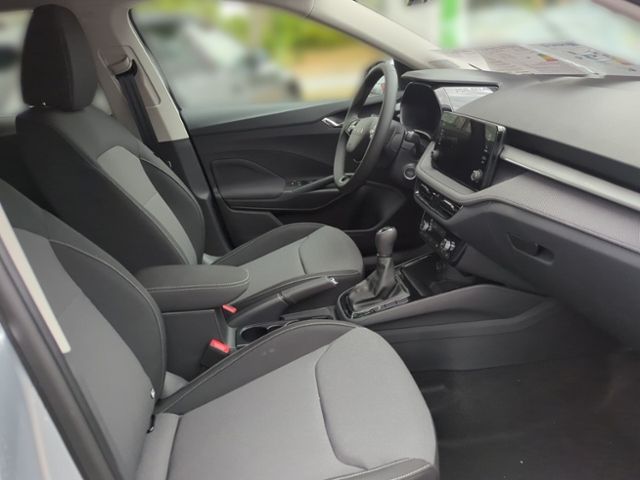 Fahrzeugabbildung SKODA Fabia 1.0 TSI Tour WINTER PLUS LENKRADHZG