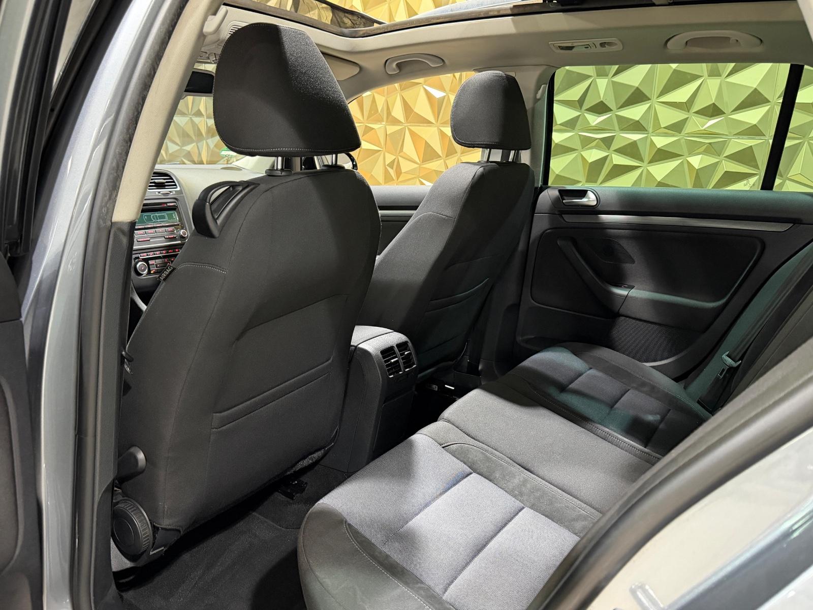 Volkswagen Golf 2011 — photo 9