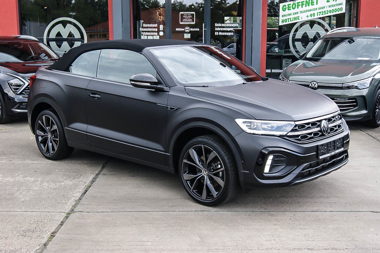 Fahrzeugabbildung Volkswagen T-Roc Cabriolet R-Line Edition Black limited 999