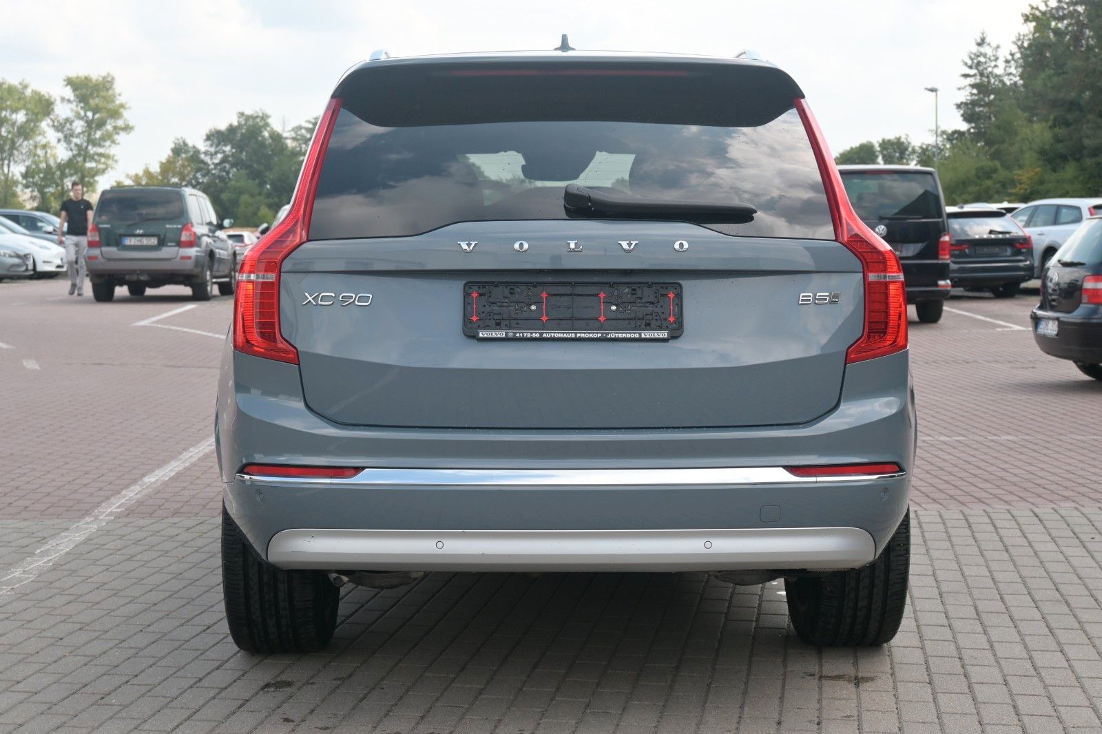 Fahrzeugabbildung Volvo XC90 B5 Inscrip. AWD*LUFT*H&K*ACC*NAV*STDHZG*RFK