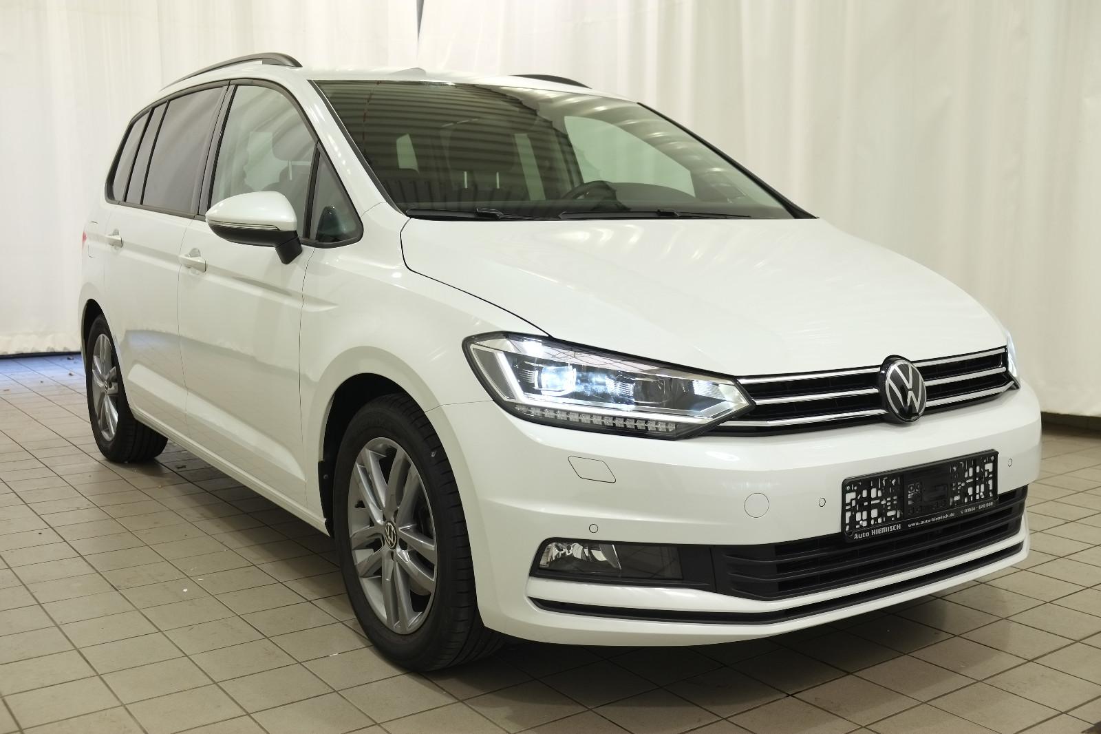 Volkswagen Touran Comf. 1,5 DSG AHK Dynaudio Matrix