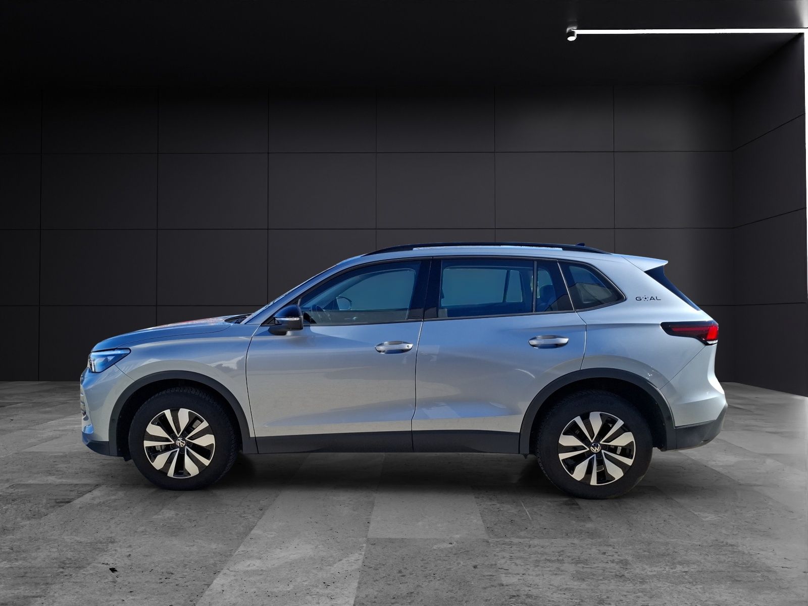 Fahrzeugabbildung Volkswagen Tiguan TDI Goal DSG 4M Standhzg LED AHK Navi AID