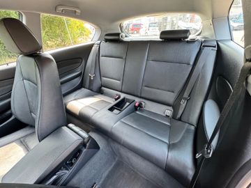 BMW 118 - 10