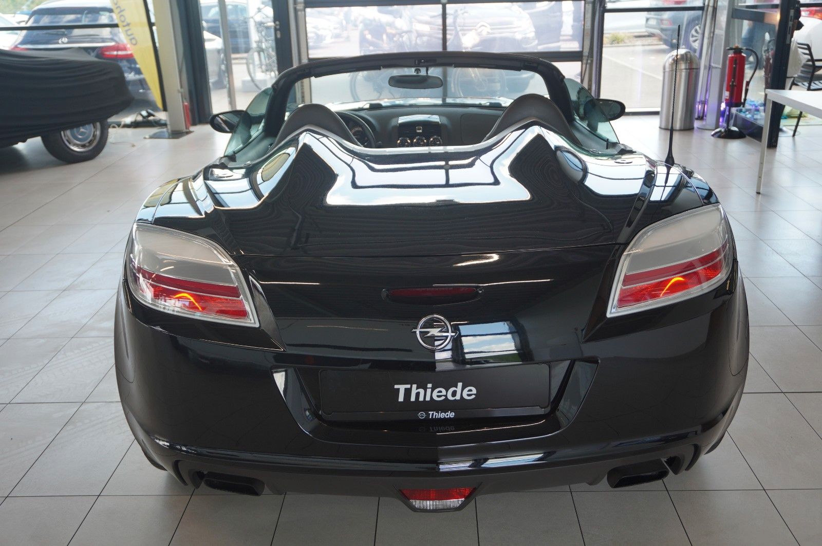 Fahrzeugabbildung Opel GT 2.0T ROADSTER SPORT LEDER/TEMP./KLIMA/1.Hand