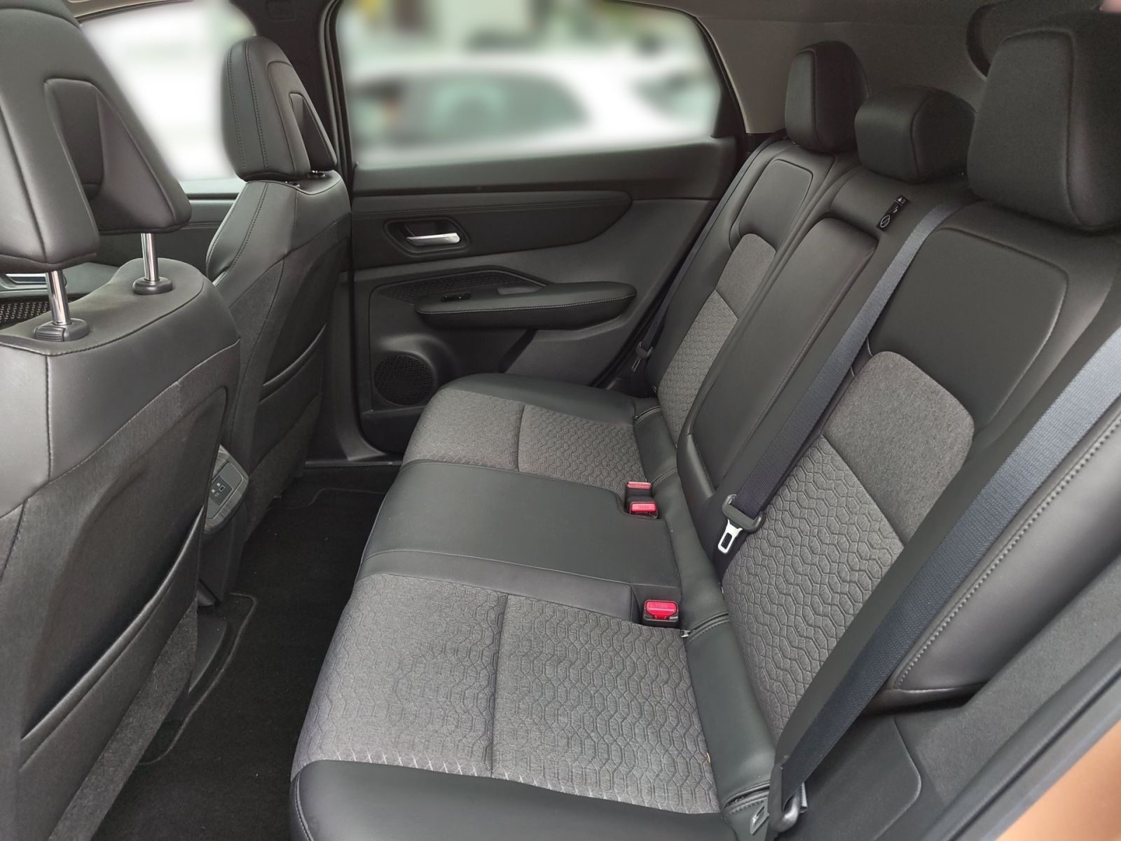 Fahrzeugabbildung Nissan Ariya Basis 63kWh *AHK**NAVI*PROPILOT*SITZHZG*KA