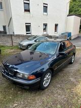 BMW e39 523i - BMW 523: E39