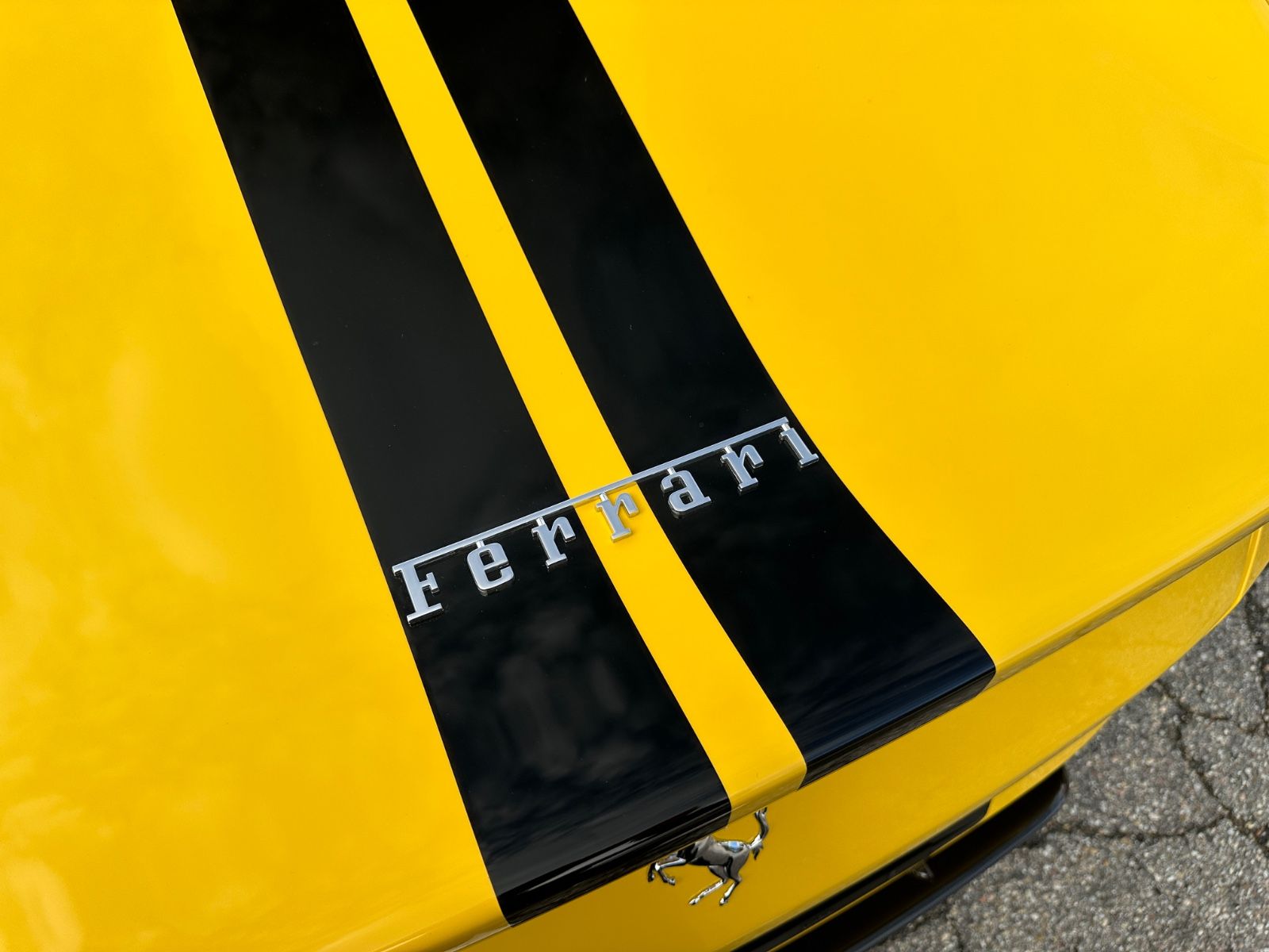 Fahrzeugabbildung Ferrari 812 GTS*Full Carbon*Lift*Painted Stripes*JBL