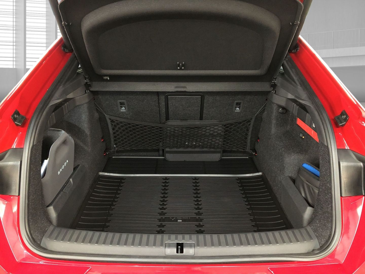 Fahrzeugabbildung SKODA Enyaq Coupe 85 Sportline 77 kWh AD AHK Navi Digi