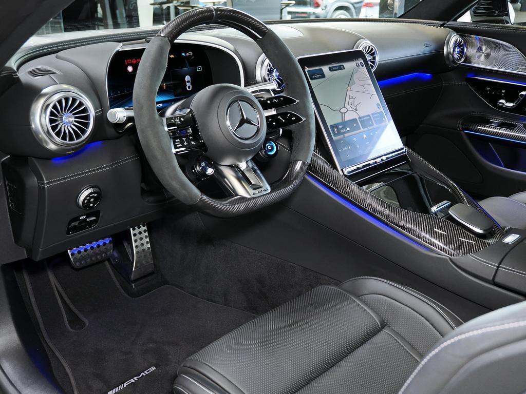 Mercedes-Benz GT 63 AMG 4m+ AERO KERAMIK PREMIUM 21-ZOLL LIFT