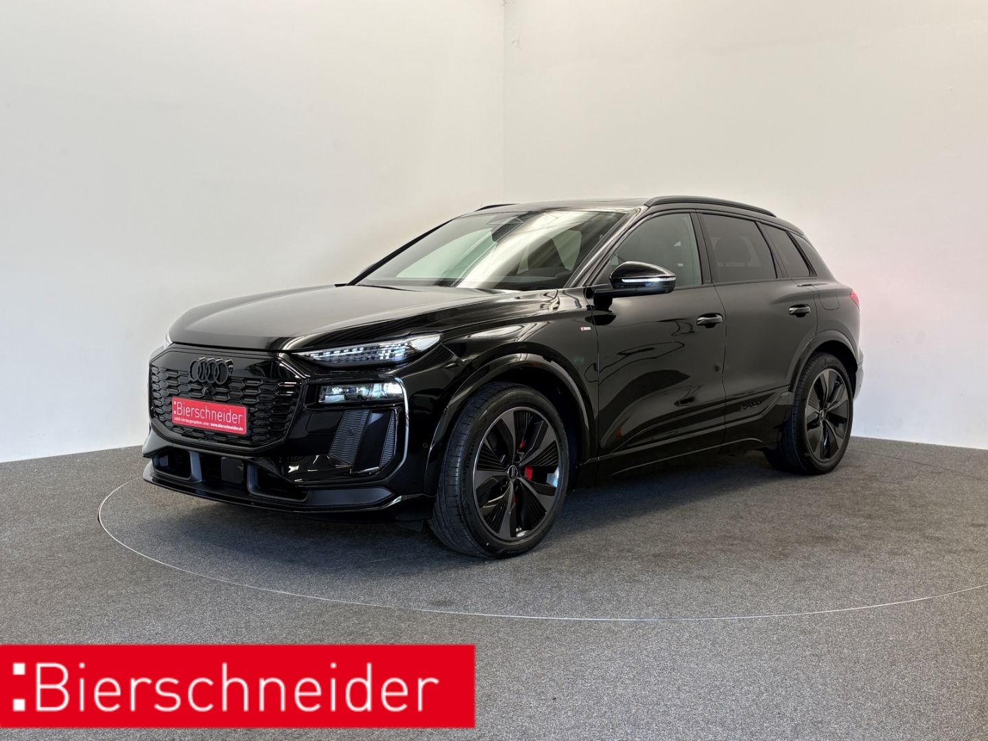 Audi Q6 e-tron SUV quattro S line business 0,25 PANO 