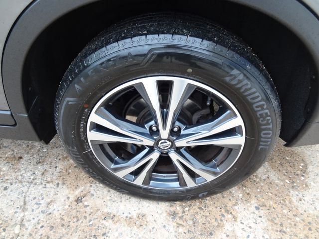 Fahrzeugabbildung Nissan X-Trail N-Connecta/68TKM/7-Sitz/Navi/Pano/360Kam