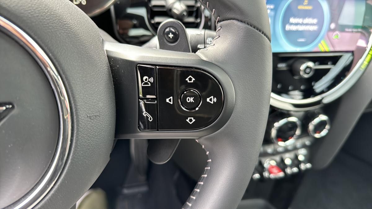 Fahrzeugabbildung MINI John Cooper Works 231 PS/PANO/SHZ/LED/PDC etc.