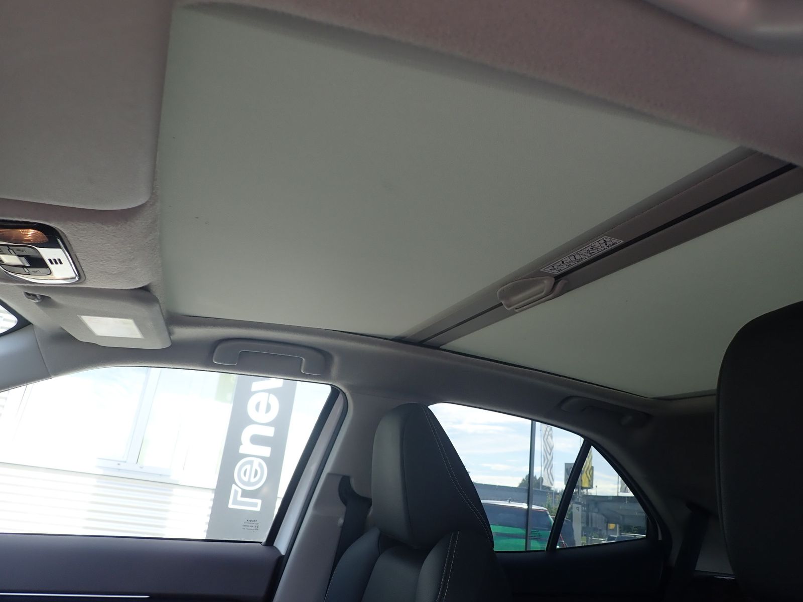Fahrzeugabbildung Toyota Yaris Cross 1.5 Hybrid Elegant 4X2