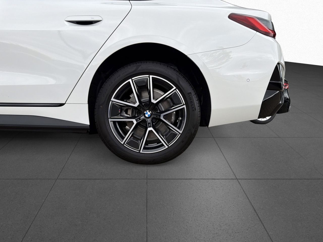 BMW i4 - Bild 18