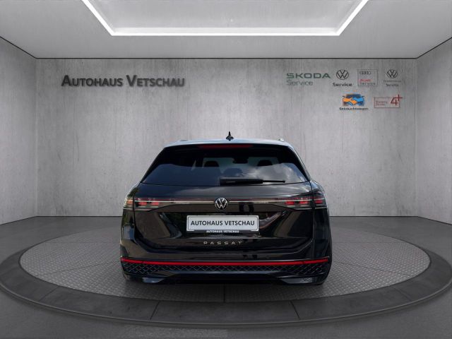 Passat Variant R-Line 2.0 TDI DSG Bluetooth Navi
