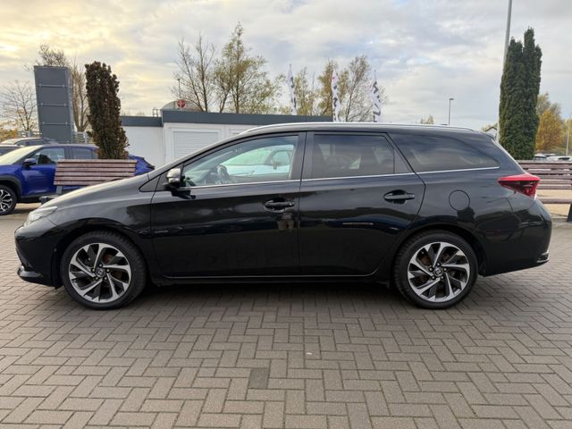 Toyota Auris  Touring Sports Design Edition