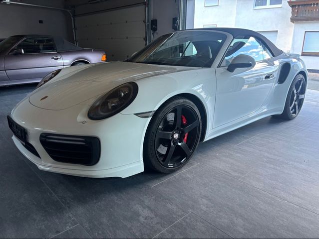 PORSCHE 991.2/911 Turbo Cabriolet 38TKM Lift LED