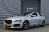 Jaguar XE 3.0 S I 340 PK I Aut. I Leder I Navi - silberne Jaguar XE