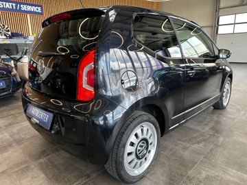 MYAUTOCENTER – Gebraucht- und Jahreswagen mit Werkstattservice in Pfaffenhofen Volkswagen up! black up! *Sitzh.*Navi*Klima*TÜV0428*