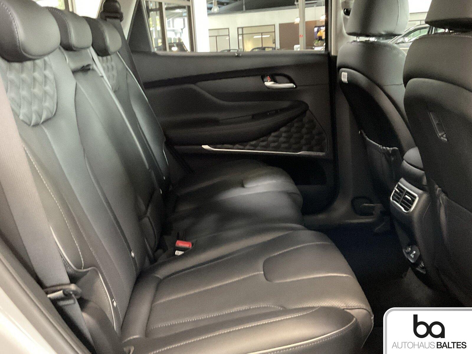 Hyundai Santa Fe 1.6 T-GDI Hyb 4WD Prime 360°/Krell/Head