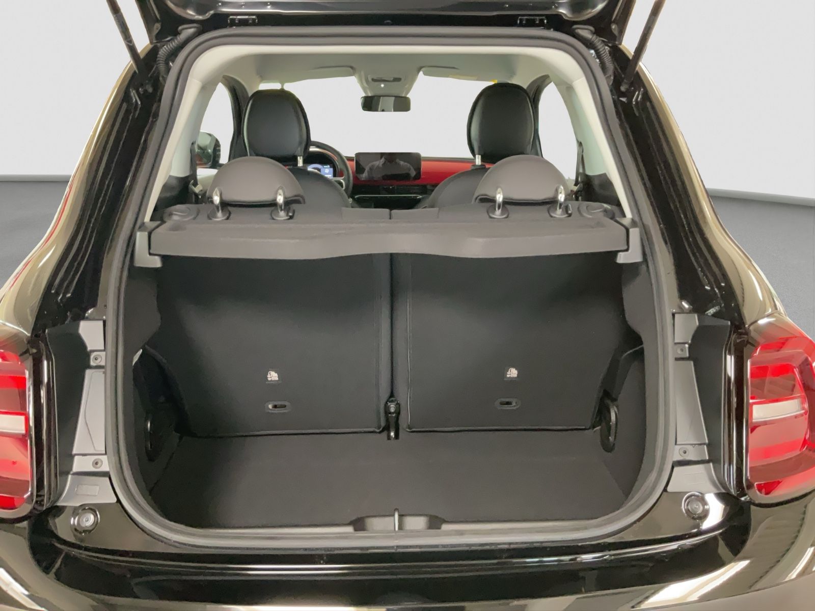 Fahrzeugabbildung Fiat 500e + Komfort Paket, Style Paket