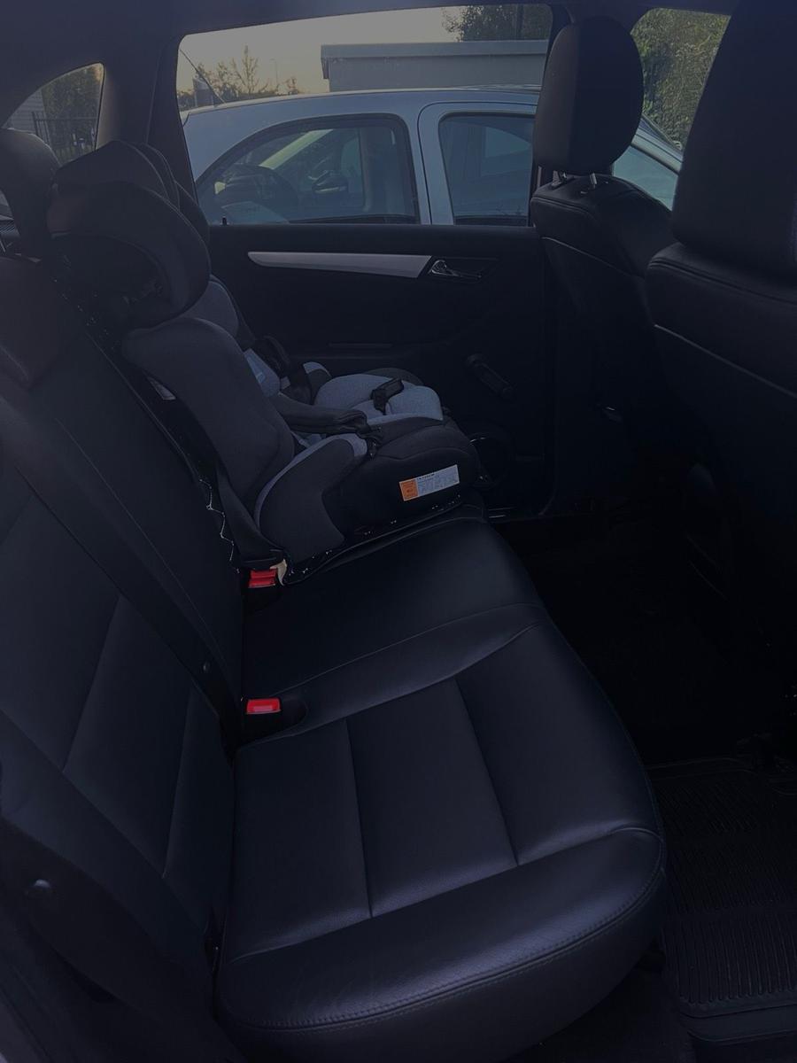 Mercedes-Benz 200 2008 — photo 8