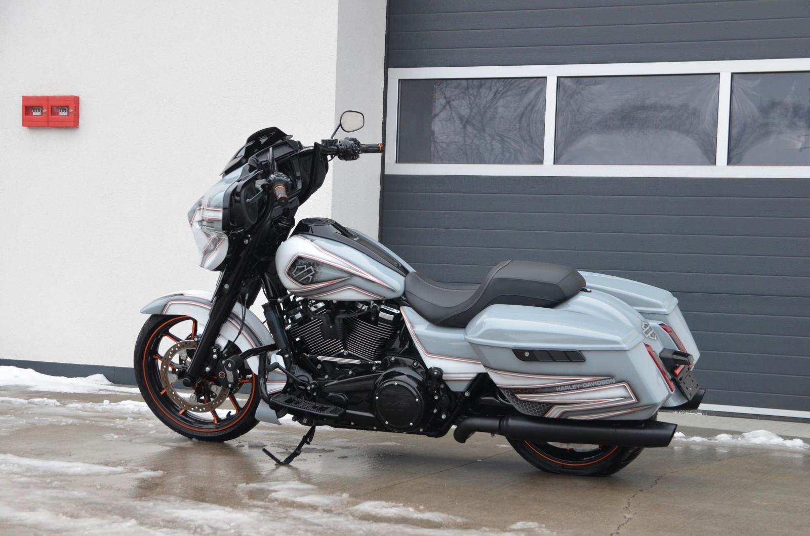 Harley-Davidson FLHX Street Glide 2024 Bagger 117 Airbrush !!!