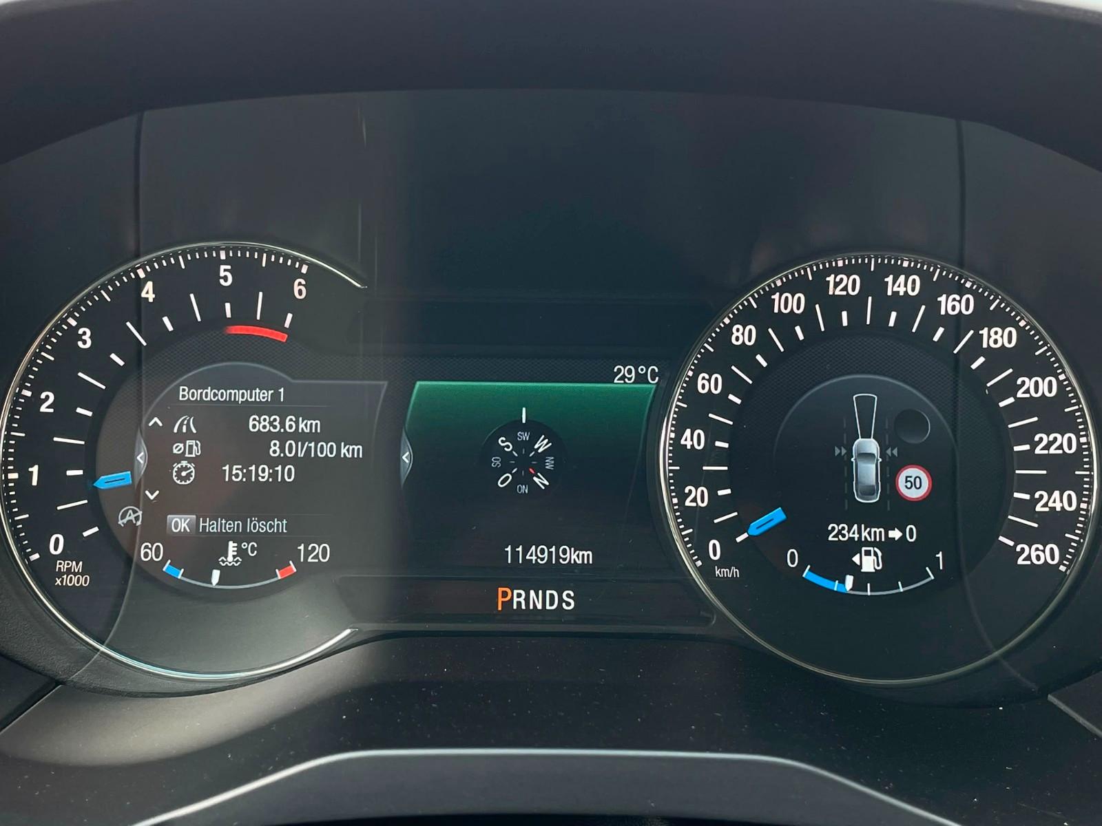 Ford Edge Titanium 4x4 AHK PANO STANDHZNG SITZKLIMA