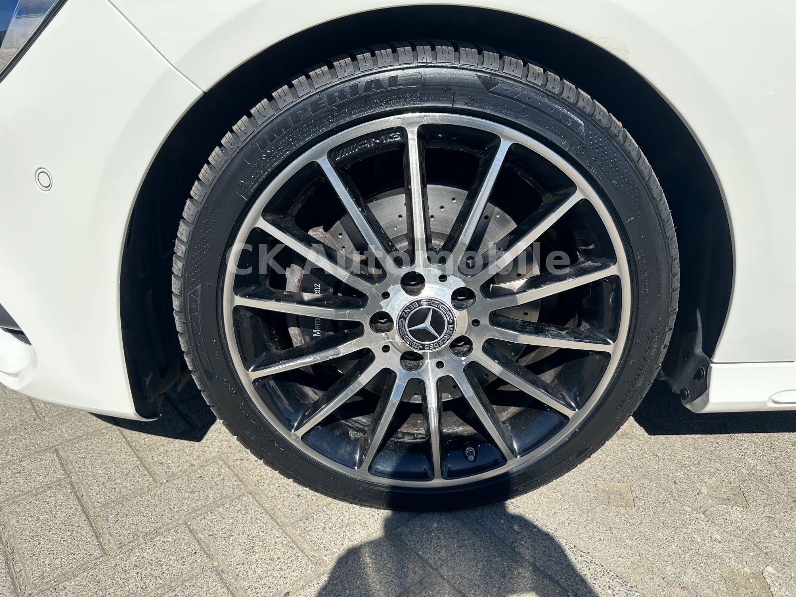 Fahrzeugabbildung Mercedes-Benz CLA220d Shooting Brake Peak Edition/Navi/LED/Kam