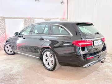 Mercedes E 220 - 5
