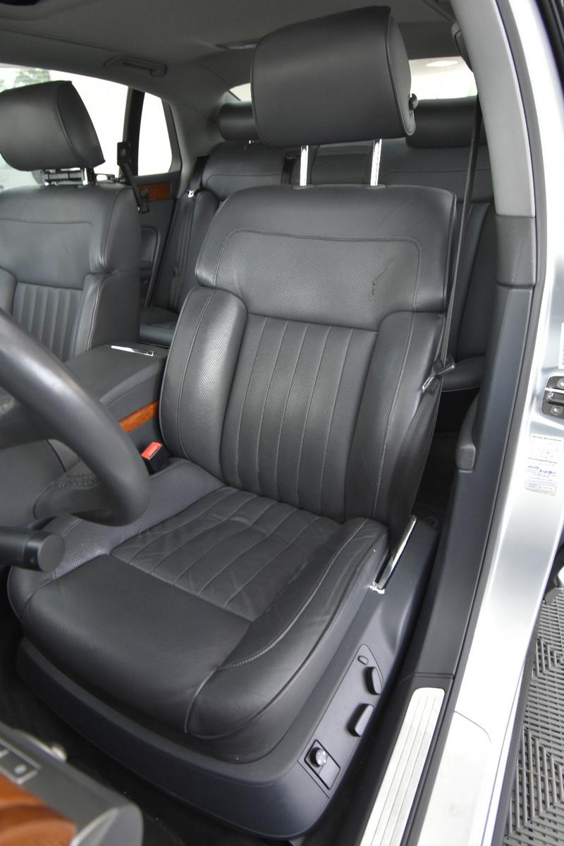 Volkswagen Phaeton V6 5.Sitzer 4Motion NAVI SHZ 4Zonenklima