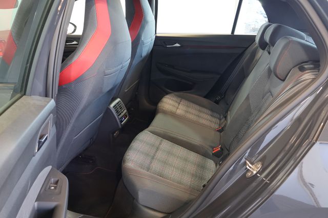 Volkswagen Golf VIII GTI 2.0 TSI AID+ACC+LED+AMBIENT+19"