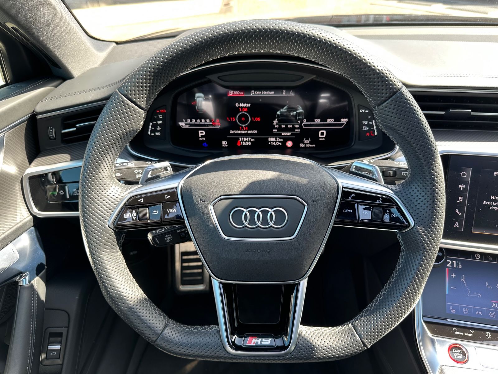 Fahrzeugabbildung Audi RS6  Avant 4.0 TFSI quattro Pano/AHK/STHZ/8-fach