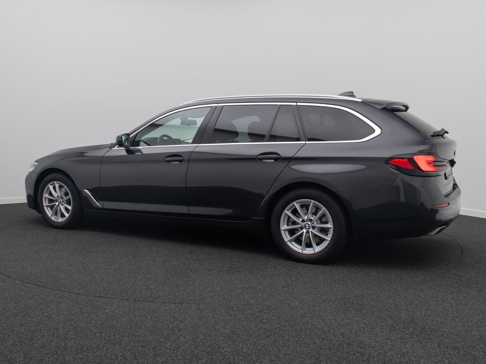 Fahrzeugabbildung BMW 520d Alarm DAB Kamera 4xKlima CockpitPlus Leder