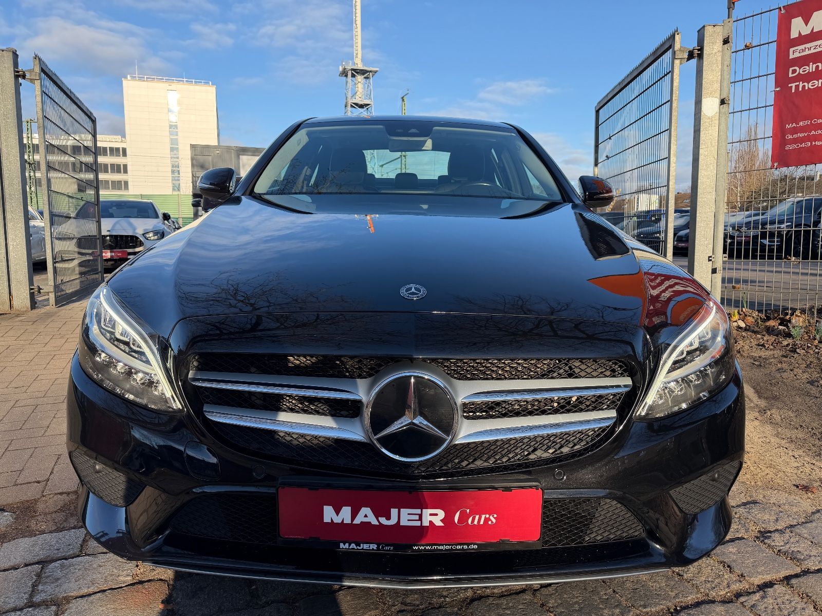 Fahrzeugabbildung Mercedes-Benz C 200 Lim. Avantgarde*SCHIEBEDACH*LED*ACC*TEILLE