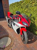 Yamaha YZF R1 - YAMAHA 2002 YZF R1