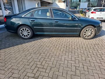 Audi A8 - 5
