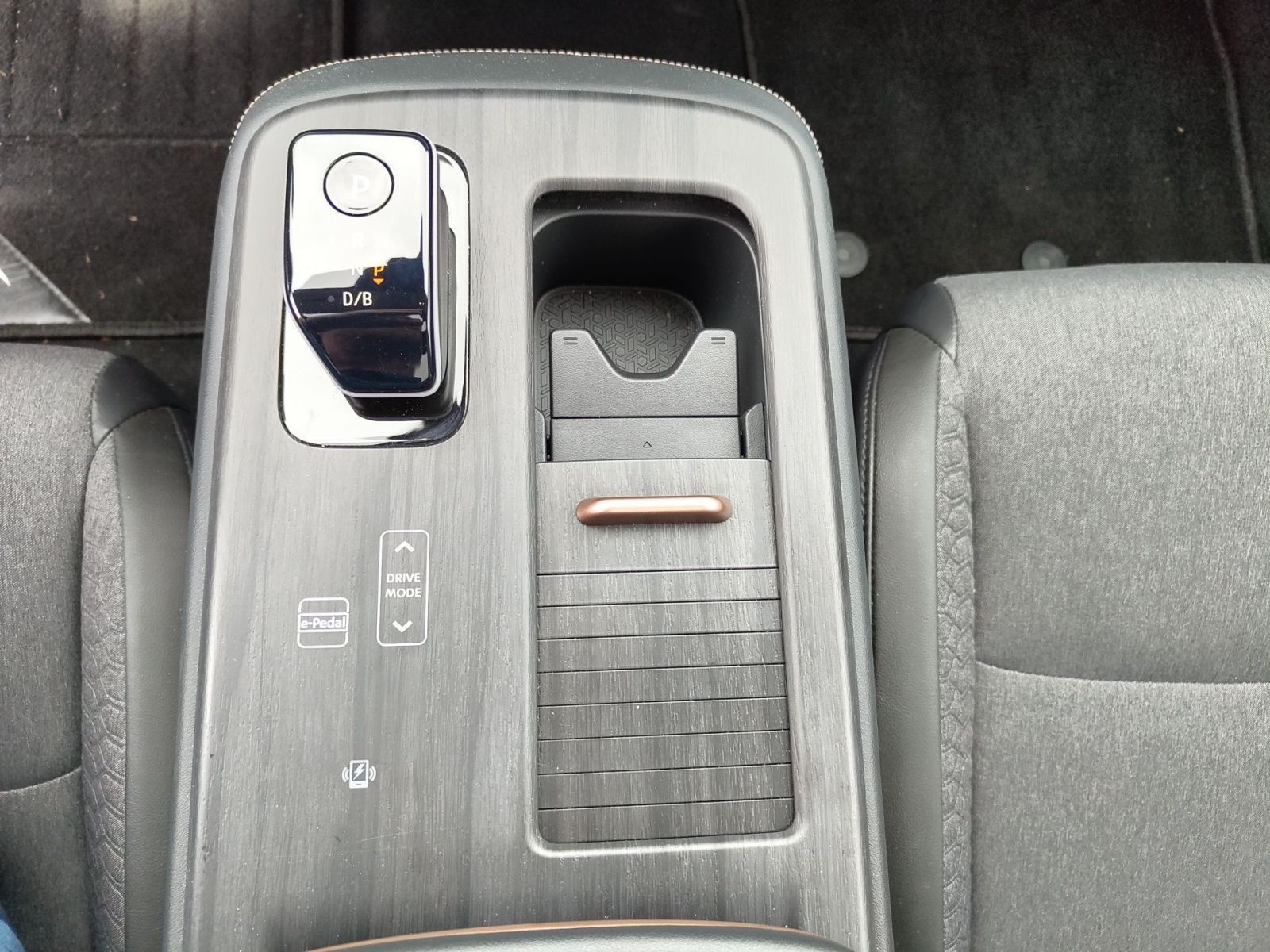 Fahrzeugabbildung Nissan Ariya Basis 63kWh *AHK**NAVI*PROPILOT*SITZHZG*KA