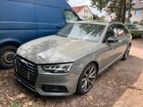 Audi A4 Quattro V6 - Audi A4: V6