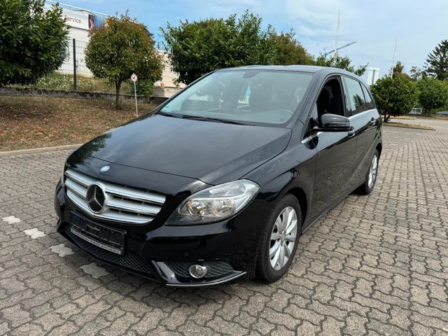 Mercedes-Benz B 180 / SHZ/Klima/PDC